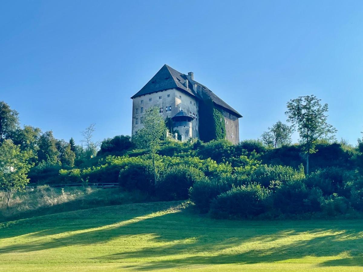 Schloss Moosburg Gaestehaus Екстериор снимка